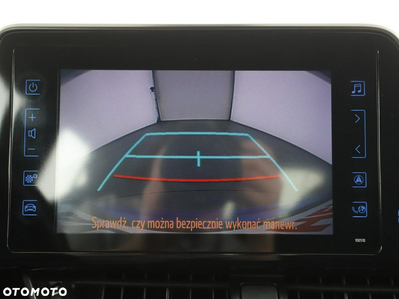 Toyota C-HR 1.8 Hybrid Dynamic - 24