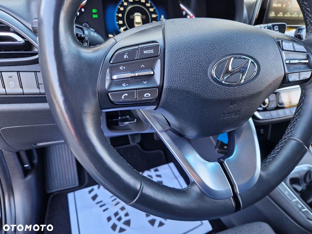 Hyundai i30 1.5 Intro - 25