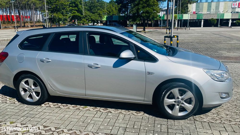 Opel Astra Sports Tourer 1.7 CDTi Cosmo - 4