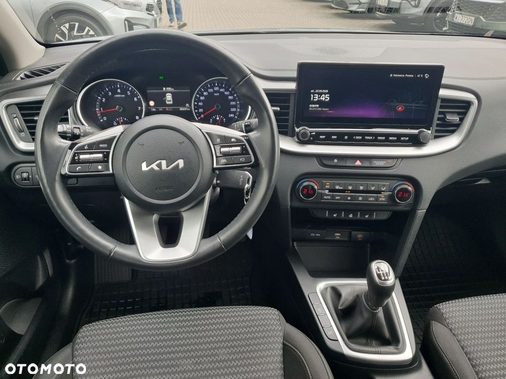 Kia XCeed 1.5 T-GDI M - 14
