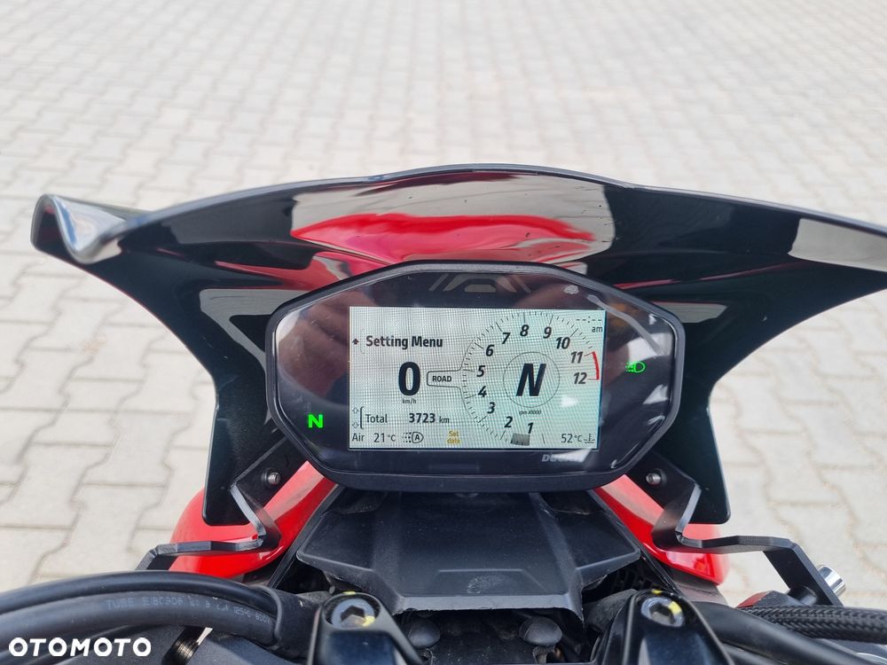 Ducati Streetfighter V2 - 19