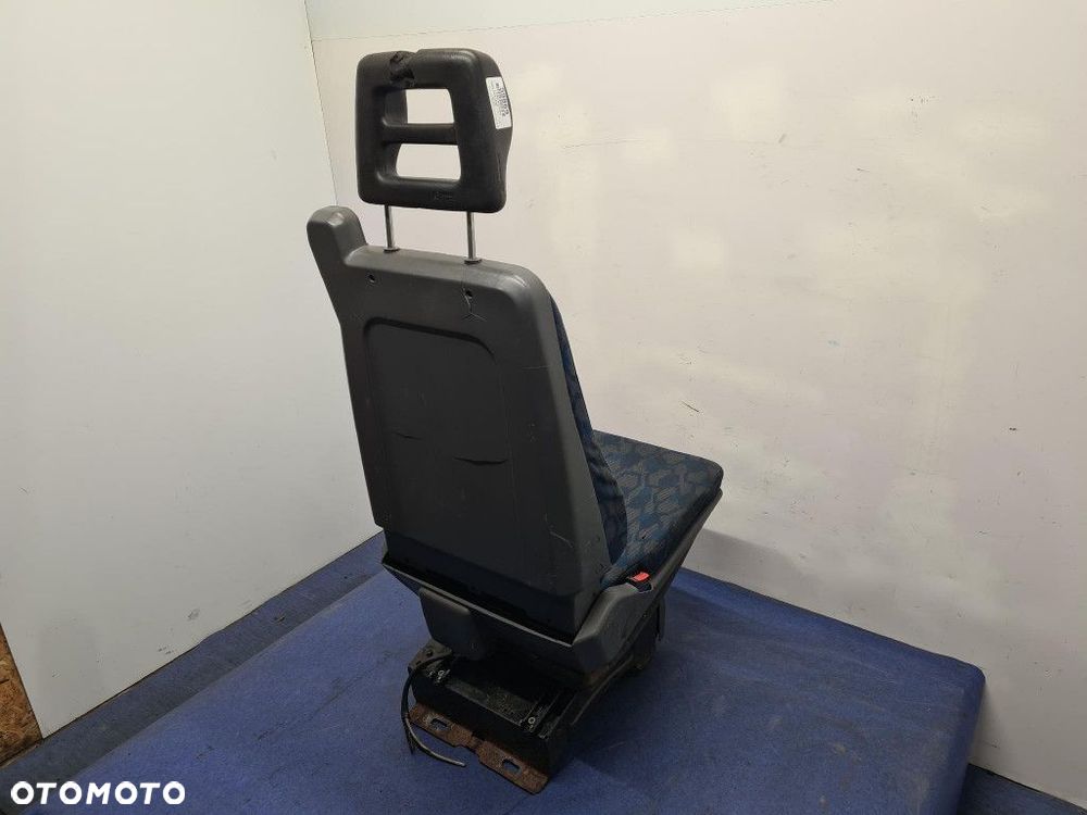 IVECO EURO CARGO 75E18 FOTEL KIEROWCY. - 11