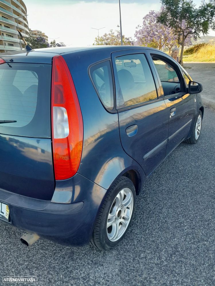 Mitsubishi Colt 1.1 Inform — fotografia 4