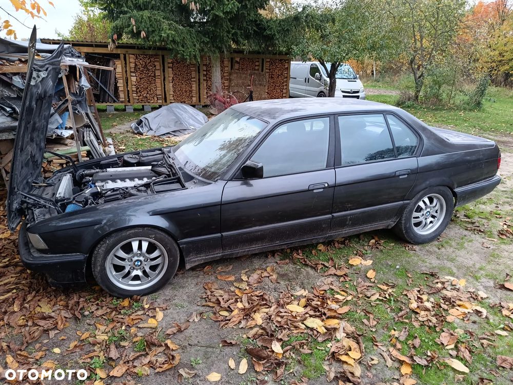 BMW Seria 7 1990 photo 4