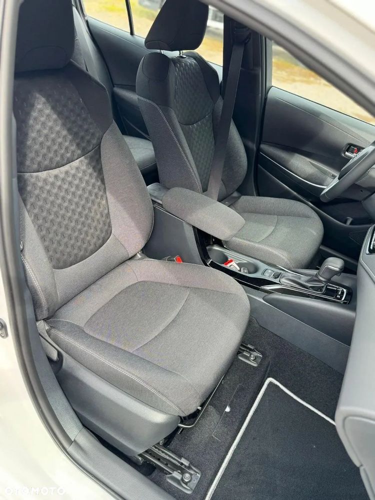 Toyota Corolla 1.8 Hybrid Comfort - 11