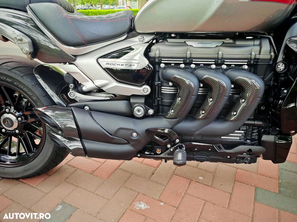 Triumph Rocket 3 R Black - 18