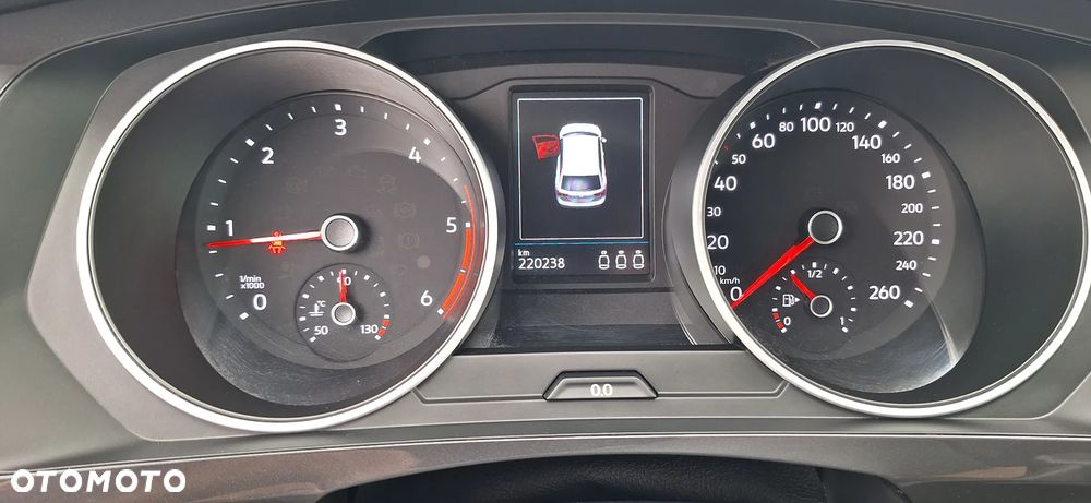Volkswagen Tiguan - 19