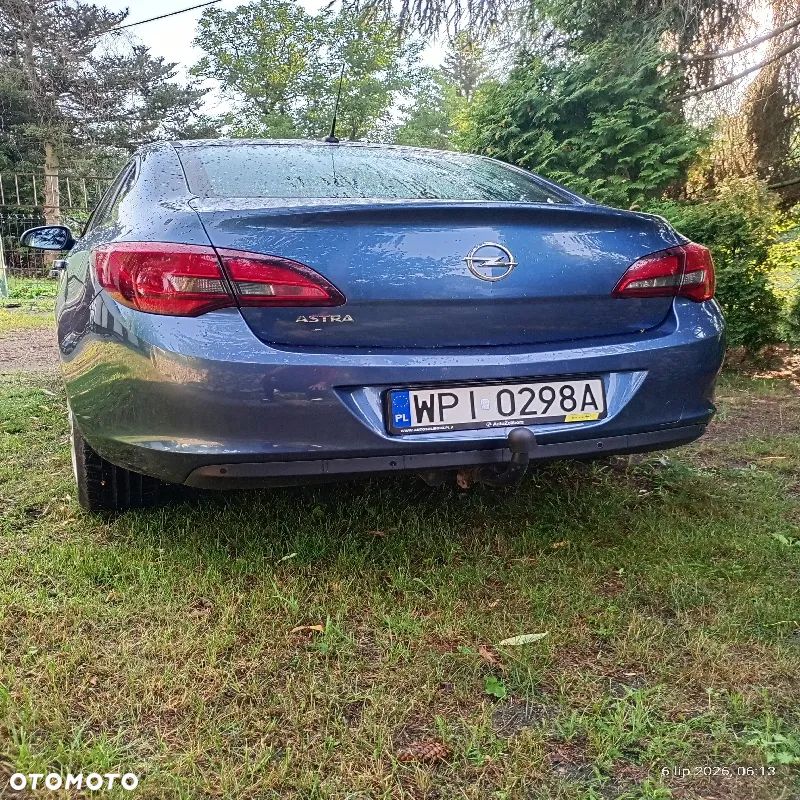 Opel Astra - 2