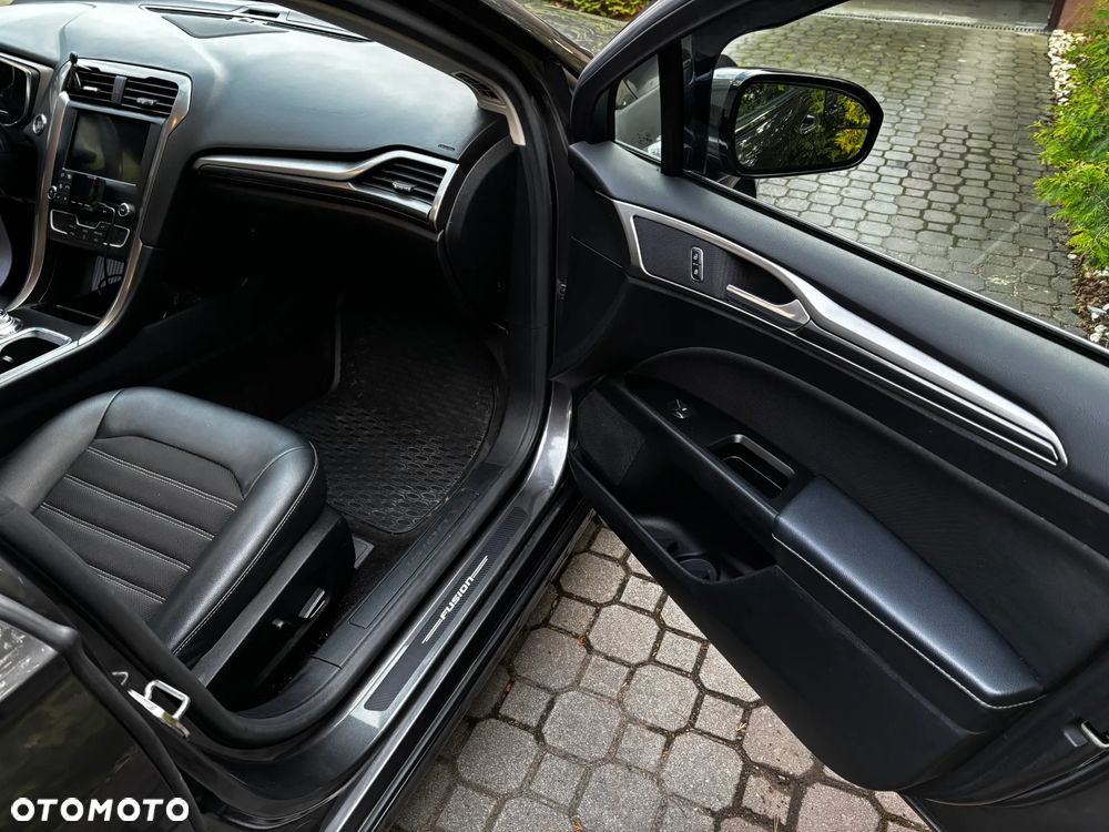 Ford Fusion - 20