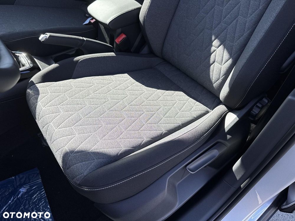 Volkswagen T-Cross - 12