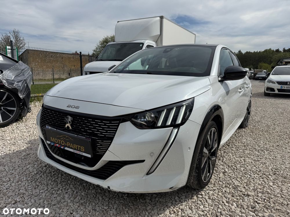 Peugeot 208 - 6