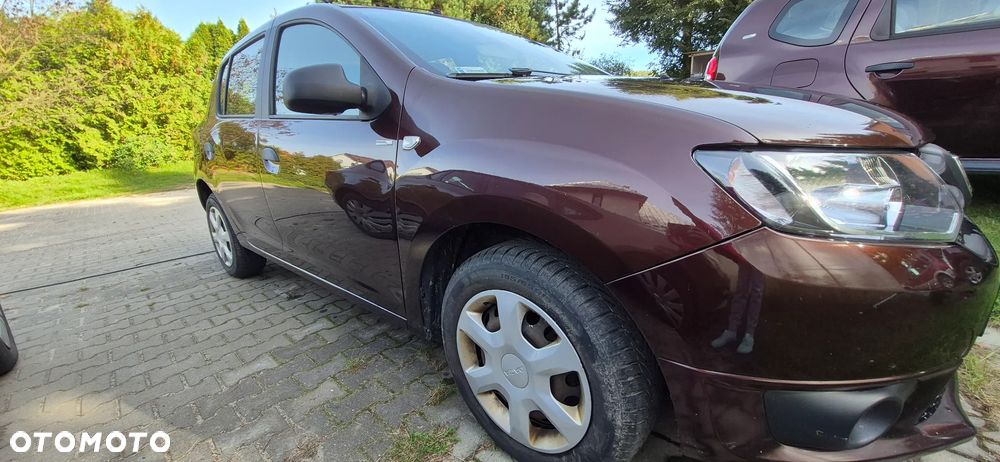 Dacia Sandero 1.2 16V Laureate - 4