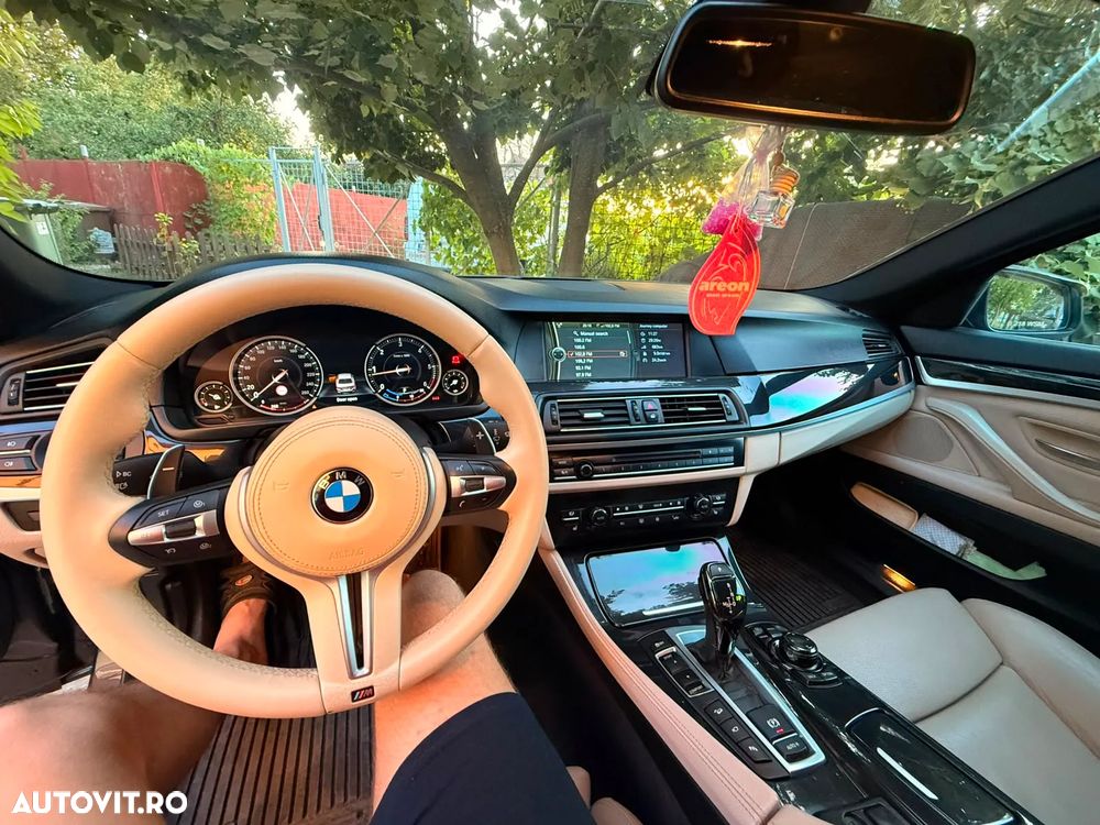 BMW Seria 5 525d xDrive AT - 20