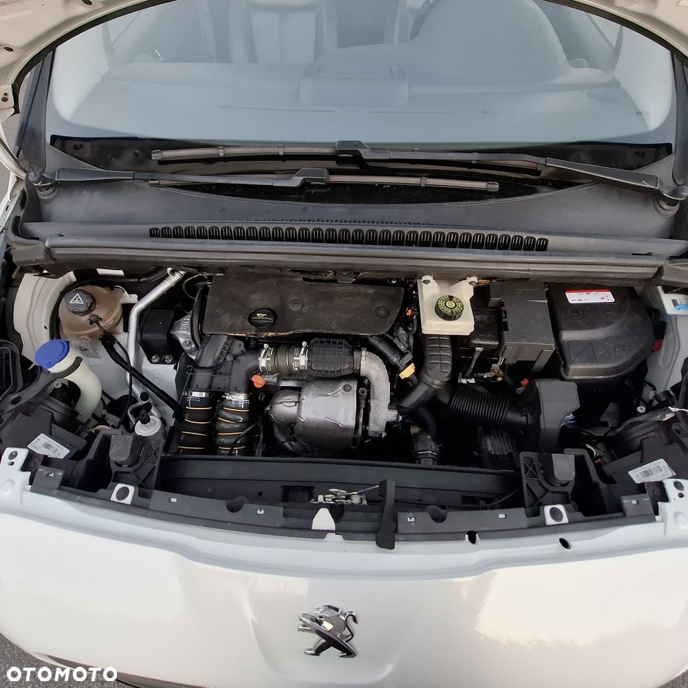 Peugeot 5008 - 12