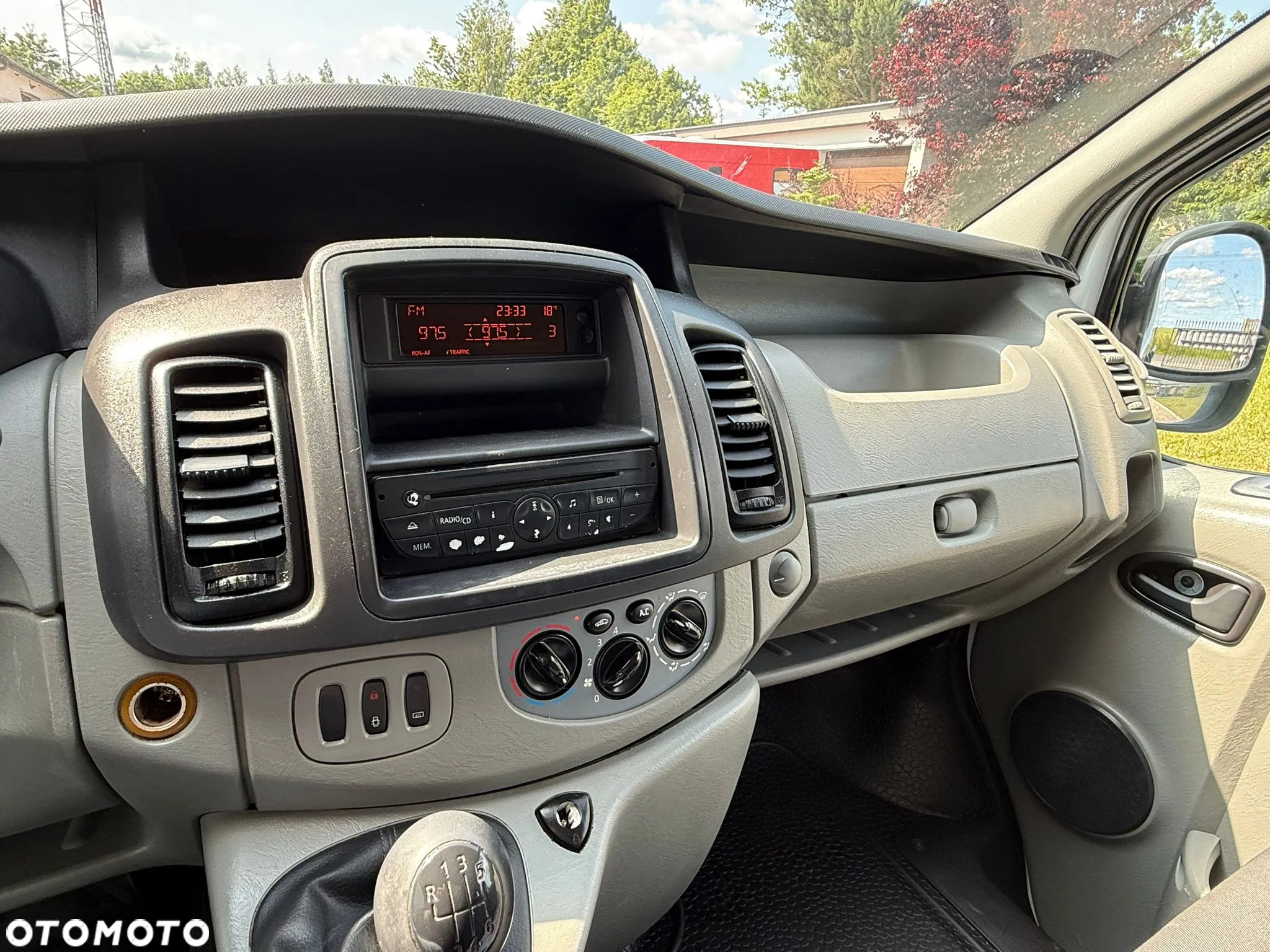 Renault Trafic - 13