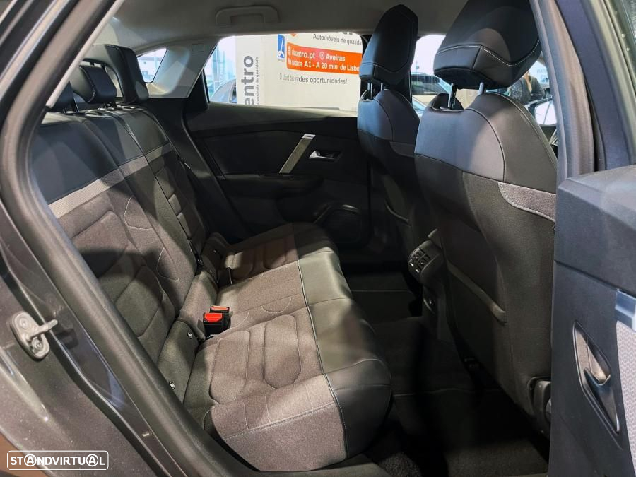 Citroën C4 X 1.2 PureTech Plus EAT8 - 23