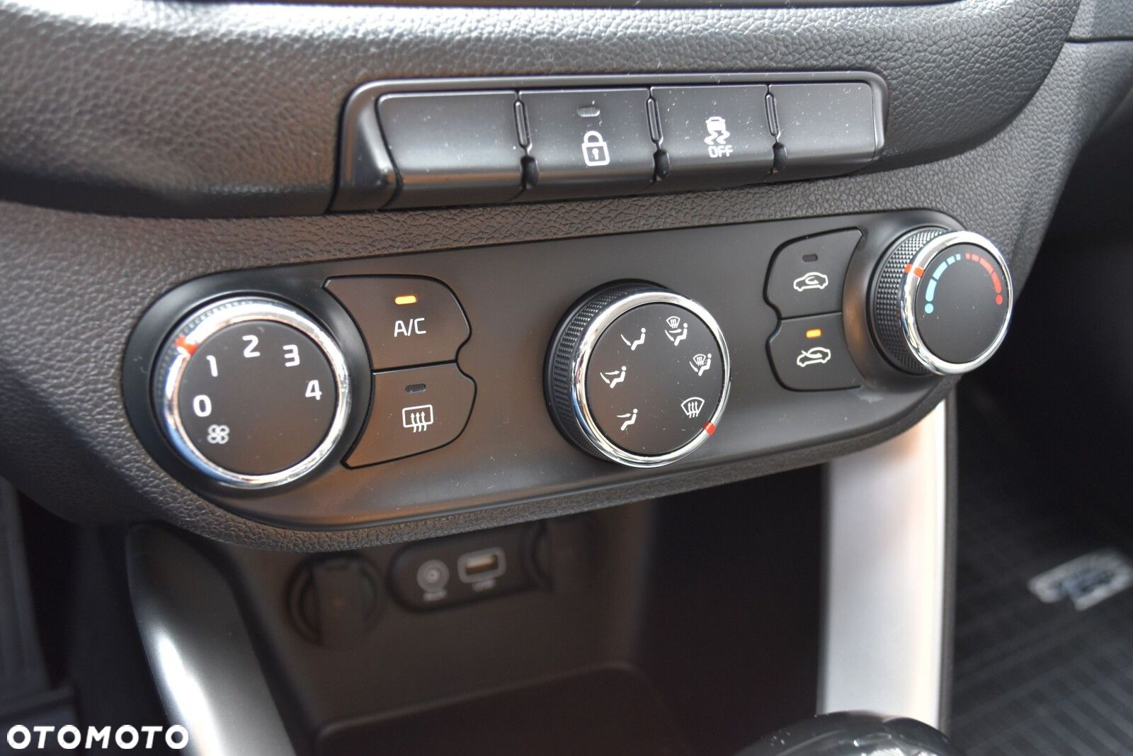 Kia Ceed Cee'd 1.6 GDI M DCT - 17