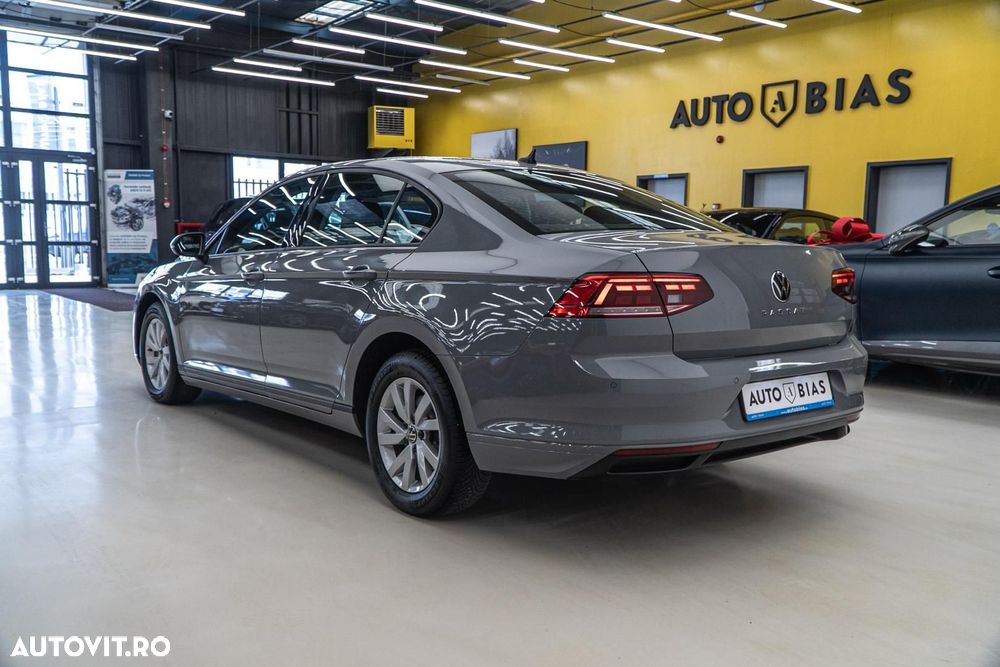 Volkswagen Passat 2.0 TDI DSG Comfortline - 5