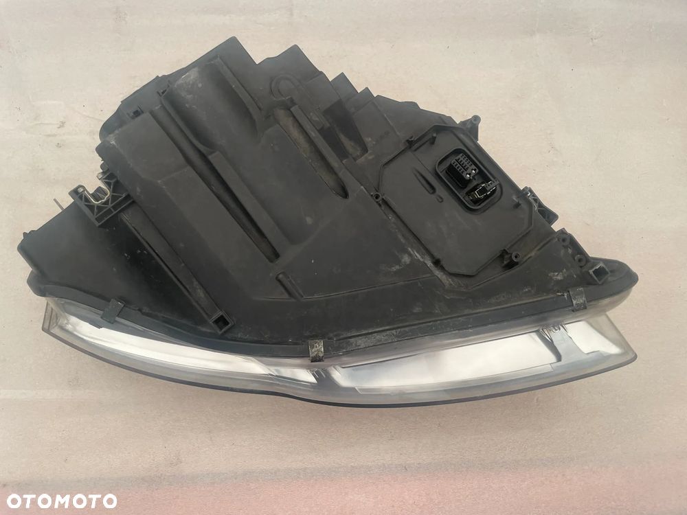 Audi A4 B7 xenon lewy - 6