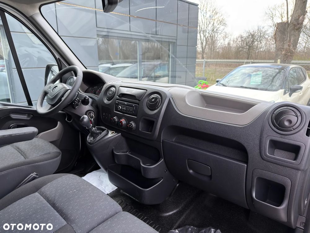 Opel Movano 2.3 Diesel Klimatyzacja 3 Osobowy - 22