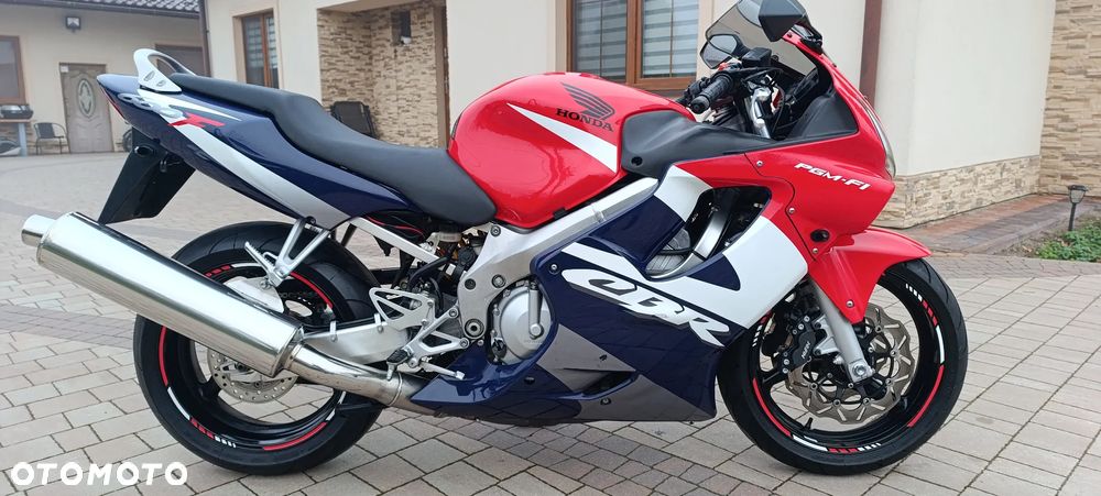 Honda CBR - 3