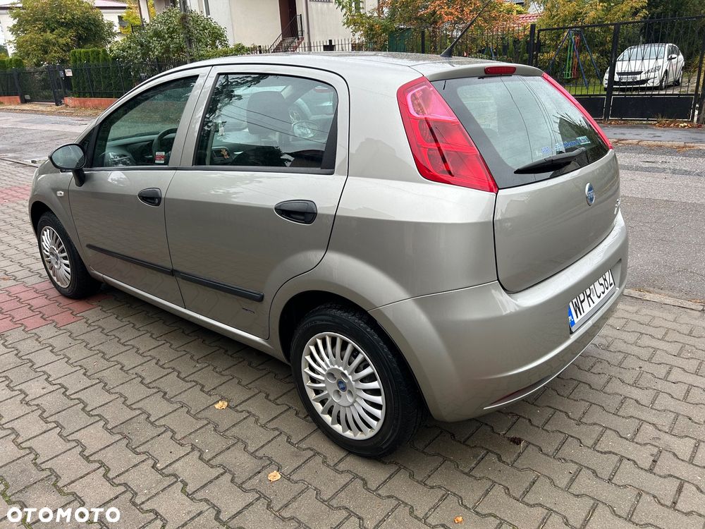 Fiat Punto 1.2 16V Dynamic - 4