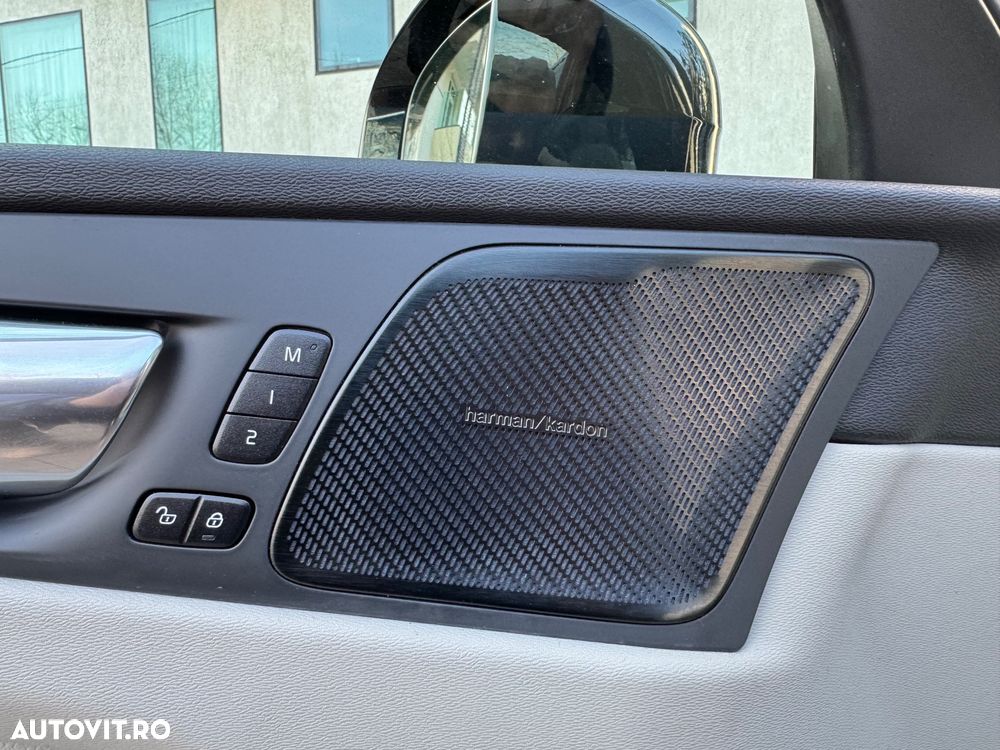 Volvo XC 60 B4 D AWD Geartronic Inscription - 16