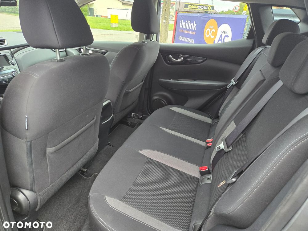 Nissan Qashqai 1.3 DIG-T TEKNA - 12