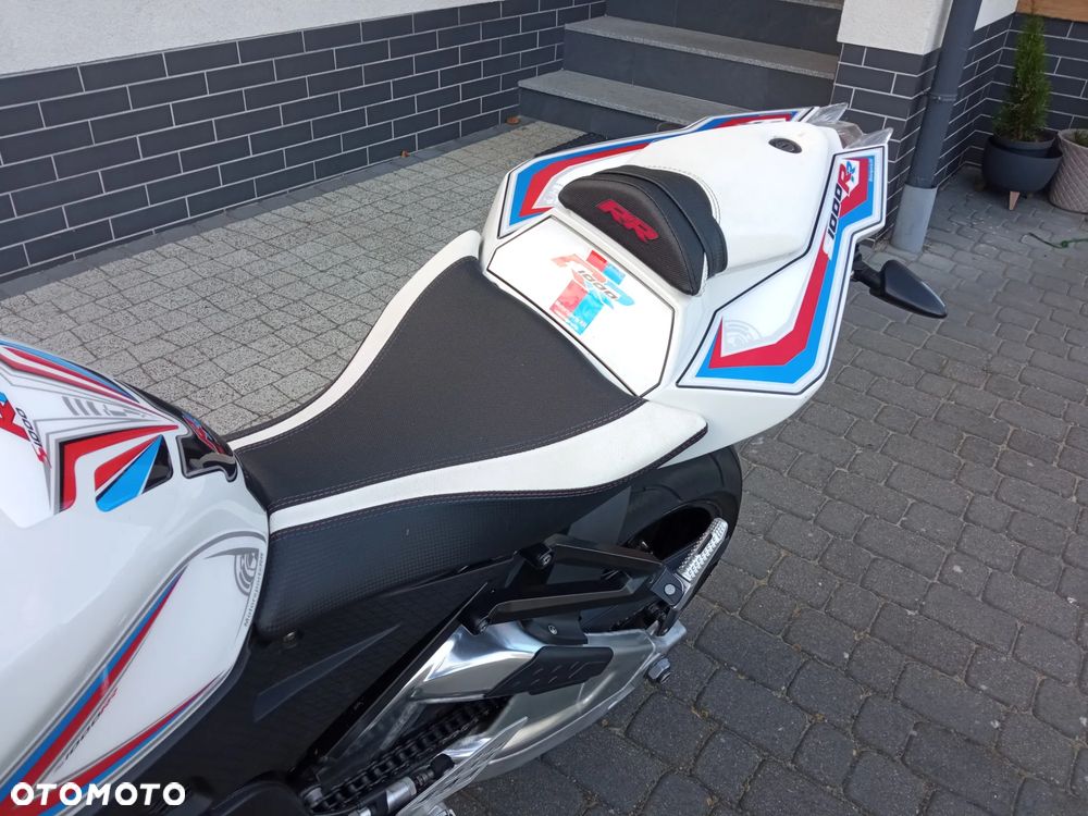 BMW S - 39