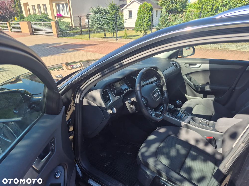 Audi A4 Avant 2.0 TDI - 10