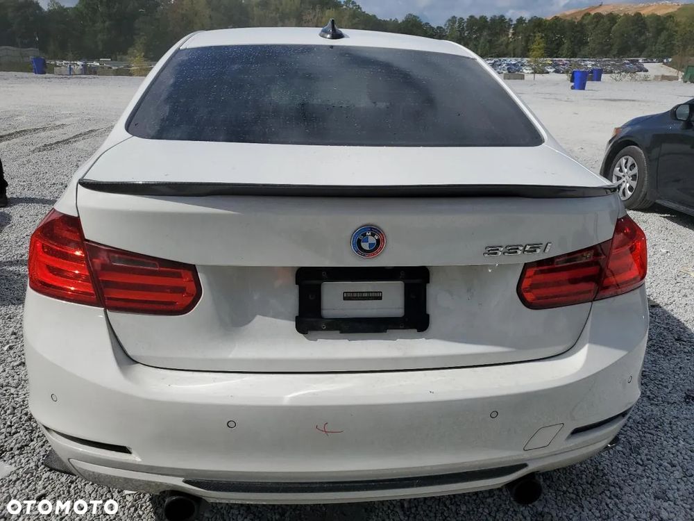 BMW Seria 3 335i - 6