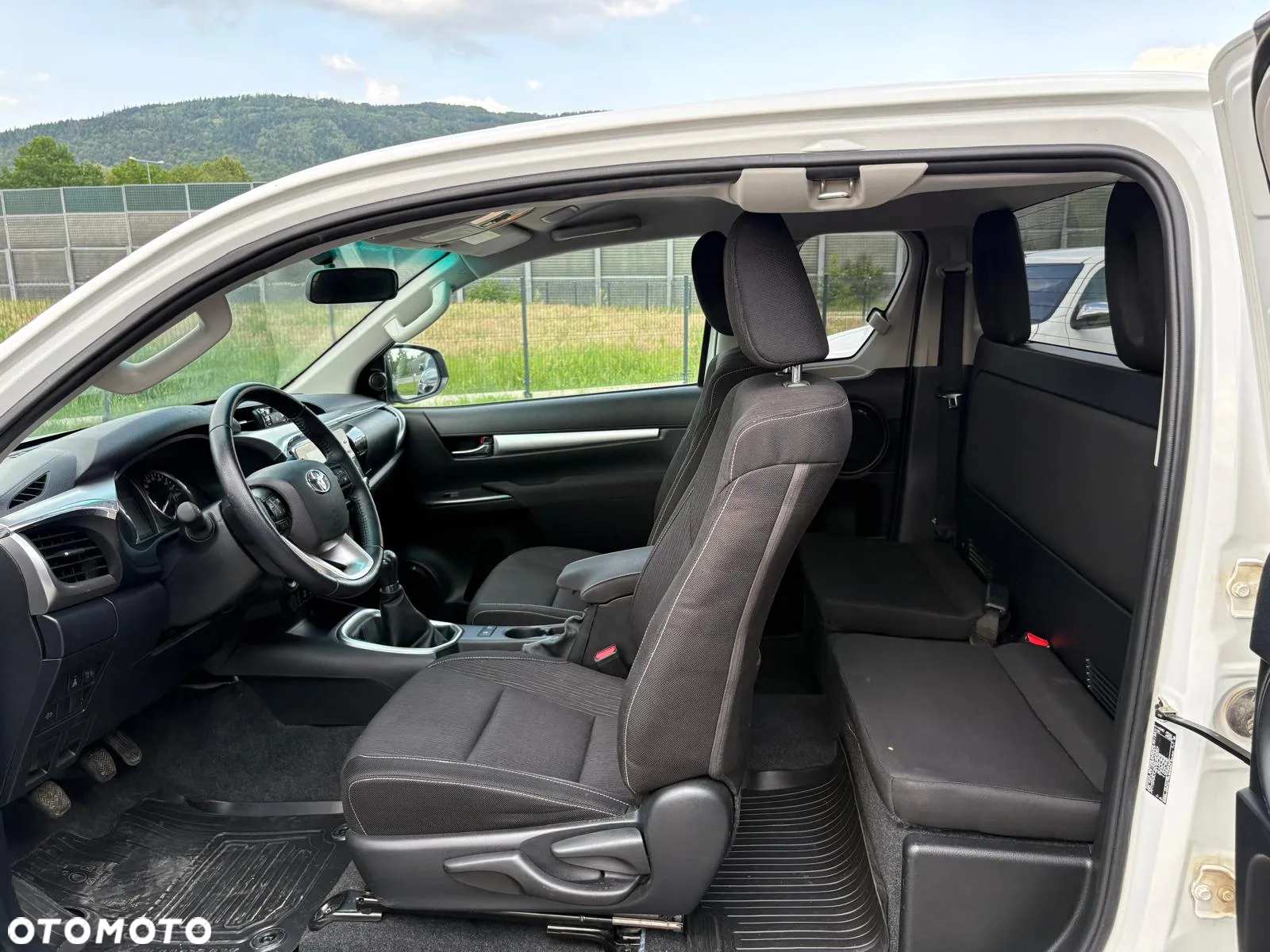 Toyota Hilux 2.8 D-4D Double Cab SR5 4x4 - 10