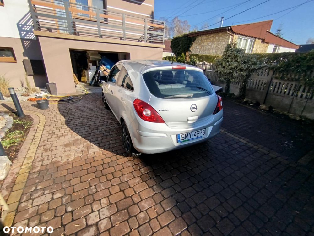 Opel Corsa 1.4 16V Active - 4