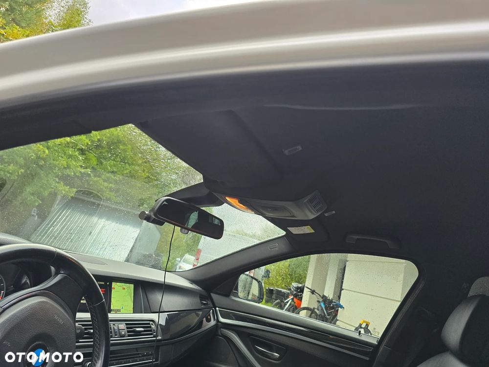 BMW Seria 5 520d xDrive Luxury Line - 14