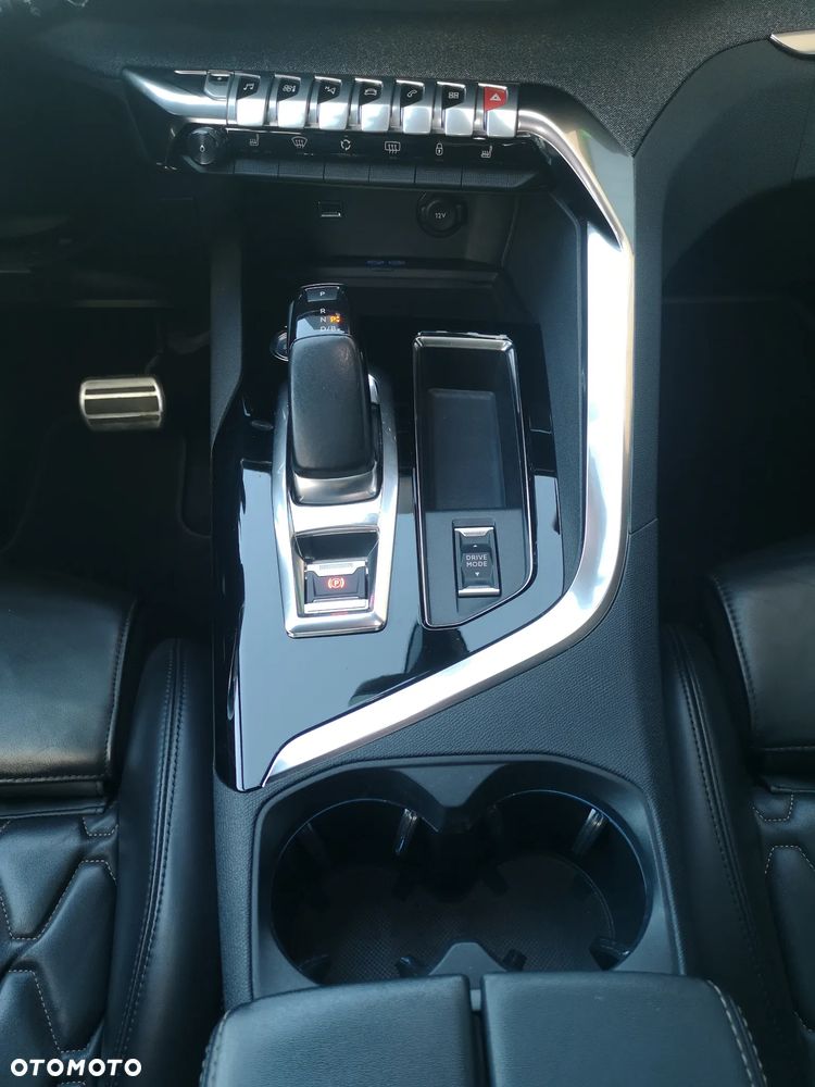 Peugeot 3008 1.6 PureTech Hybrid PHEV Allure Pack S&S EAT8 - 21