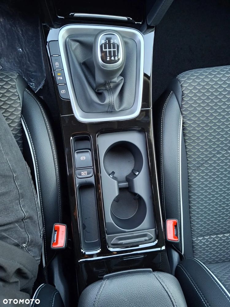 Kia Ceed 1.5 T-GDI Tribute - 15