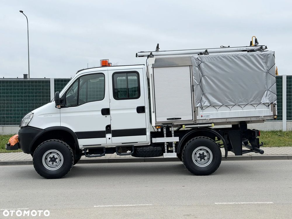 Iveco DAILY 55S17DW  4X4 SALON PL  1 WŁAŚCICIEL 100% BEZWYPADKOWE DOKA  7-OS - 4