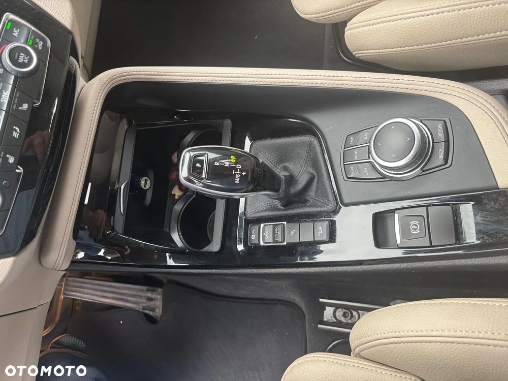 BMW X1 xDrive18d - 6