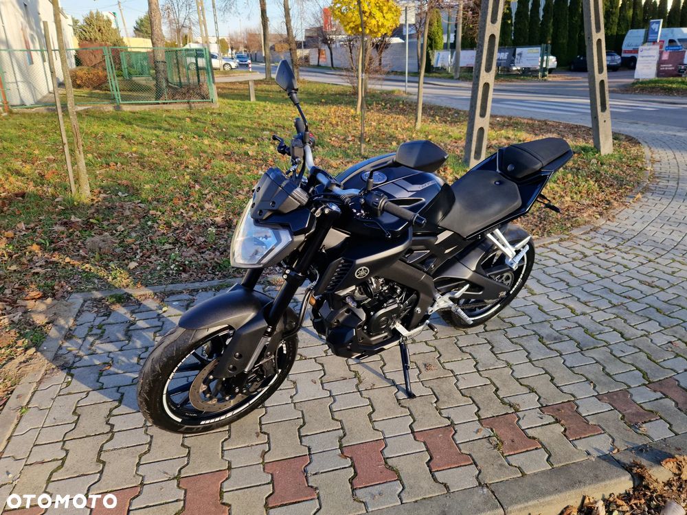 Yamaha MT - 12