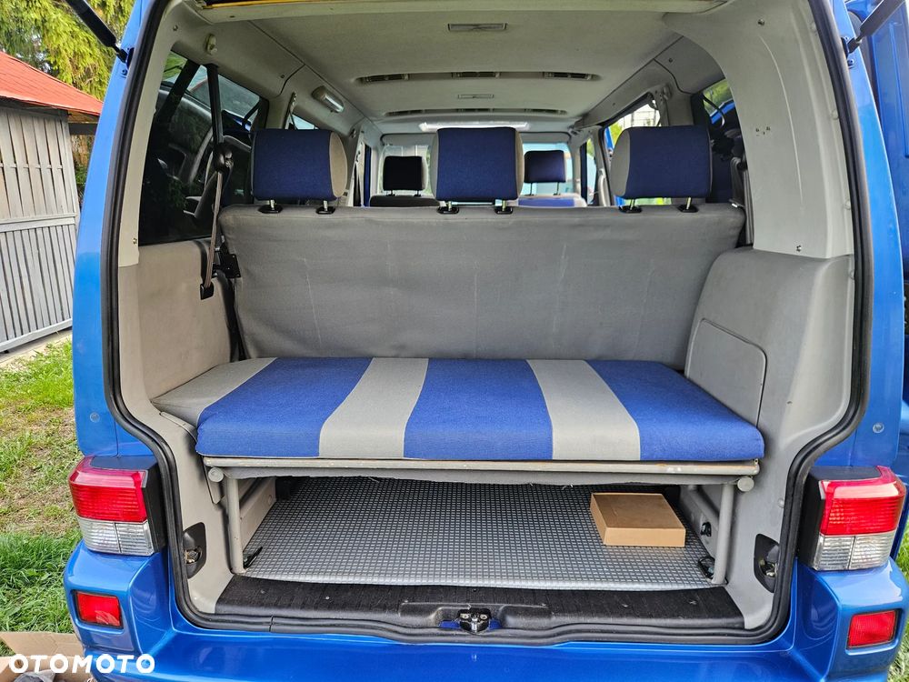 Volkswagen Multivan - 23