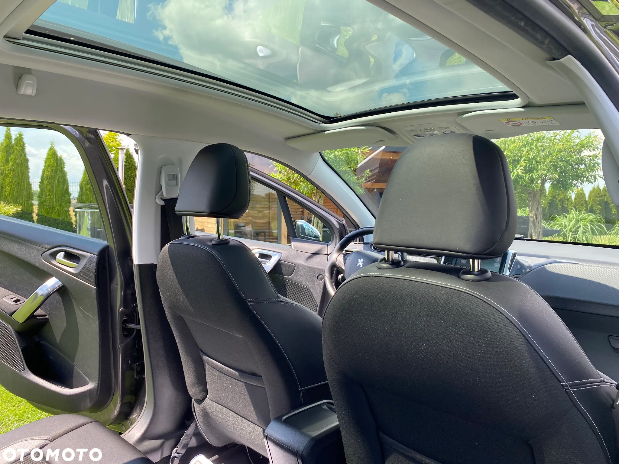 Peugeot 2008 1.2 Pure Tech GPF Allure S&S - 24