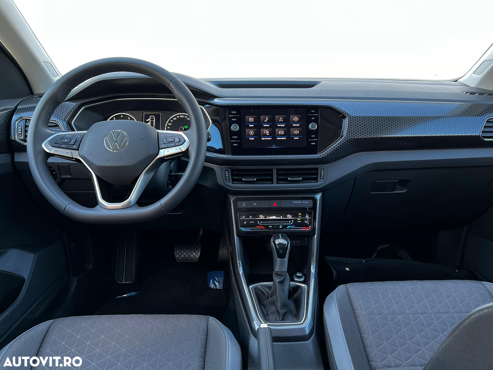 Volkswagen T-Cross 1.0 TSI DSG Style - 13