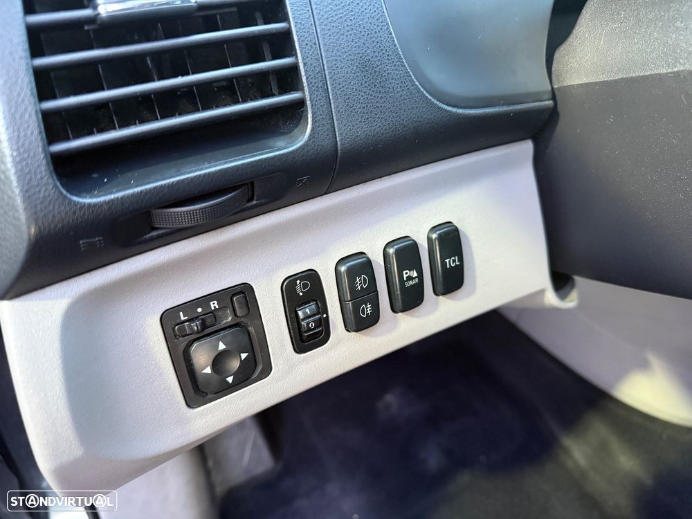 Mitsubishi Grandis 2.0 DI-D Sport - 13