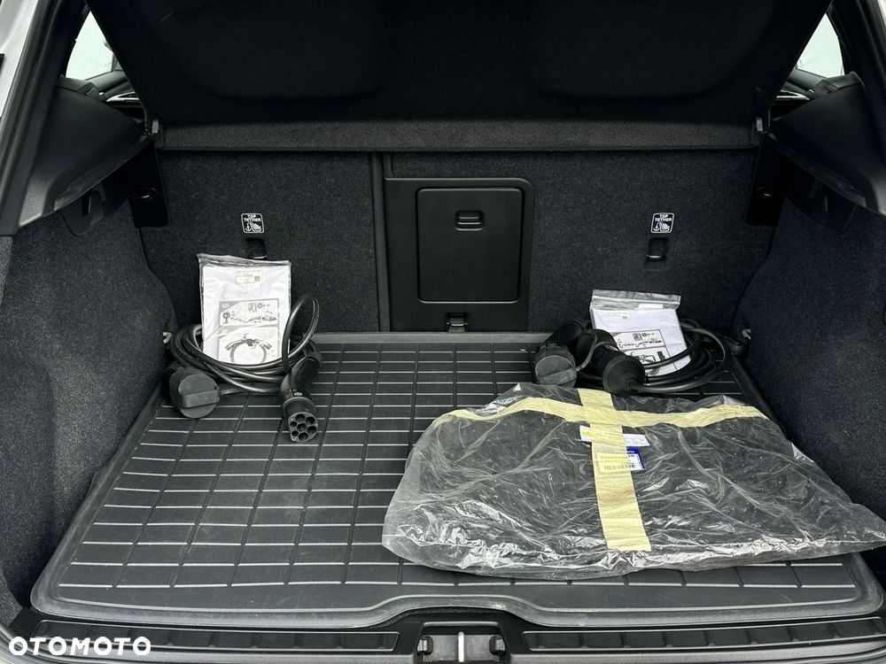 Volvo XC 40 T4 Plug-In Hybrid Core - 13