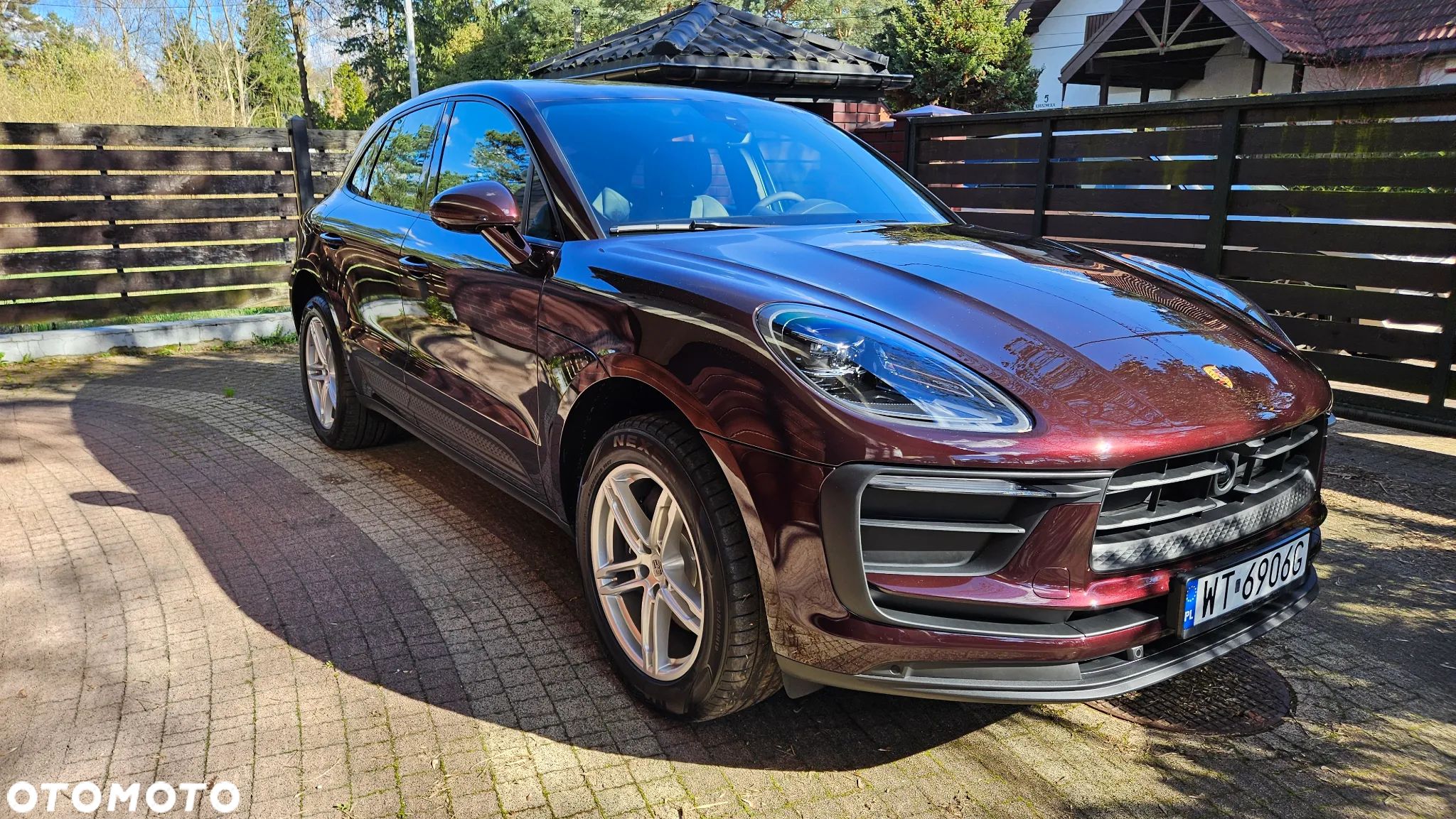Porsche Macan Standard - 1