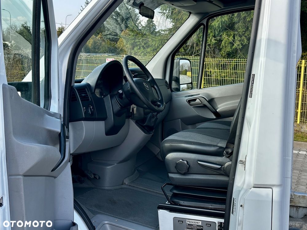 Mercedes-Benz Sprinter - 7