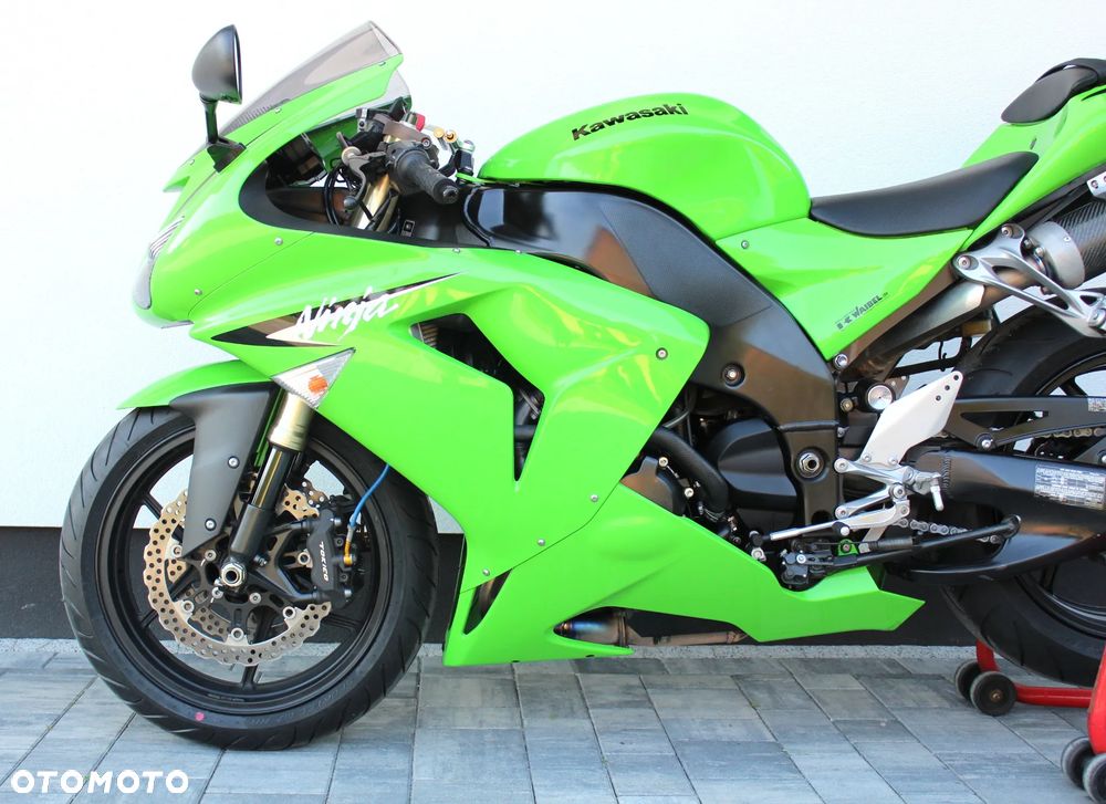 Kawasaki ZXR - 7