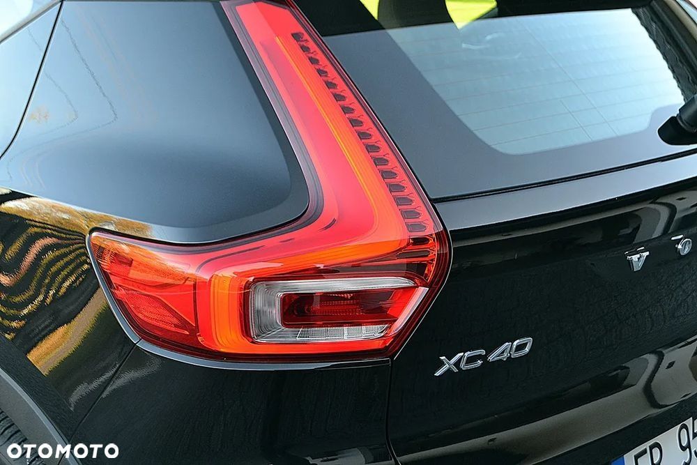 Volvo XC 40 T3 Momentum - 27