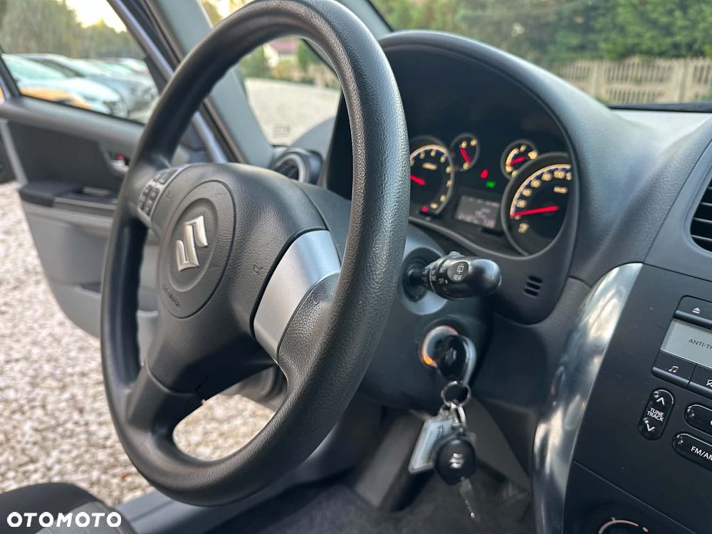Suzuki SX4 - 22