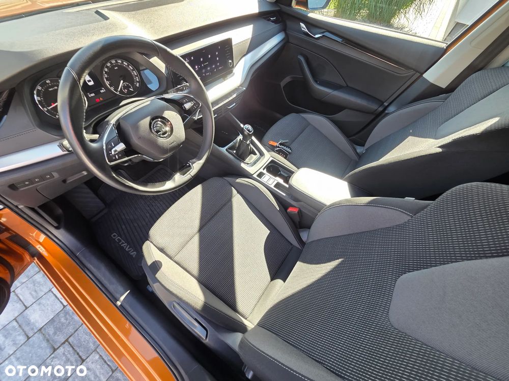 Skoda Octavia 1.5 TSI Sportline - 12